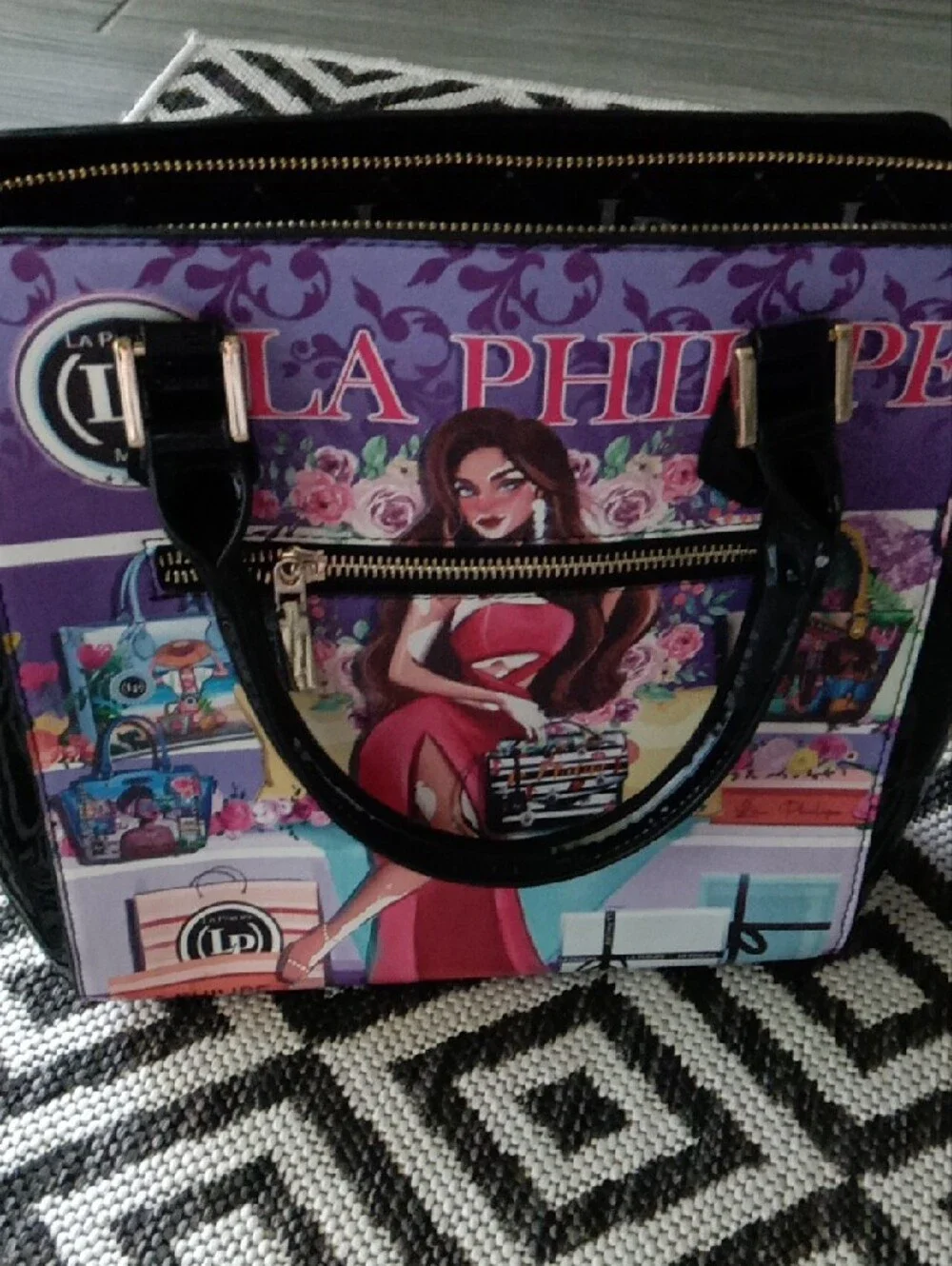 La Phillipe Graphic Satchel - NWOT